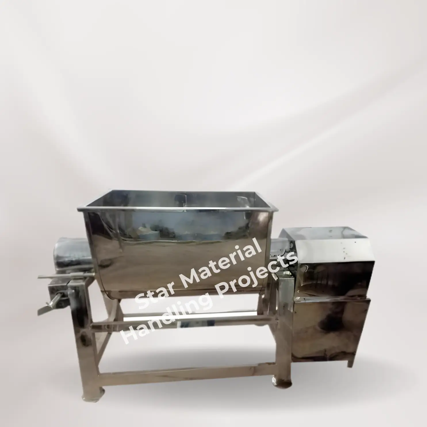 Pharma Powder Mixer Machine